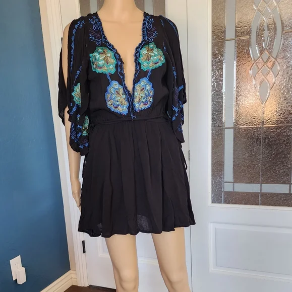 FREE PEOPLE DRESS SZ XSm - Picture 15 of 15